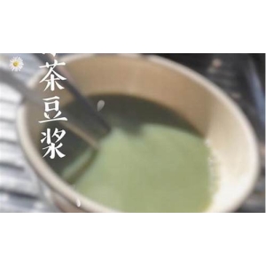 <strong>抹茶控的必备物品清单：从茶具到甜点，一应</strong>